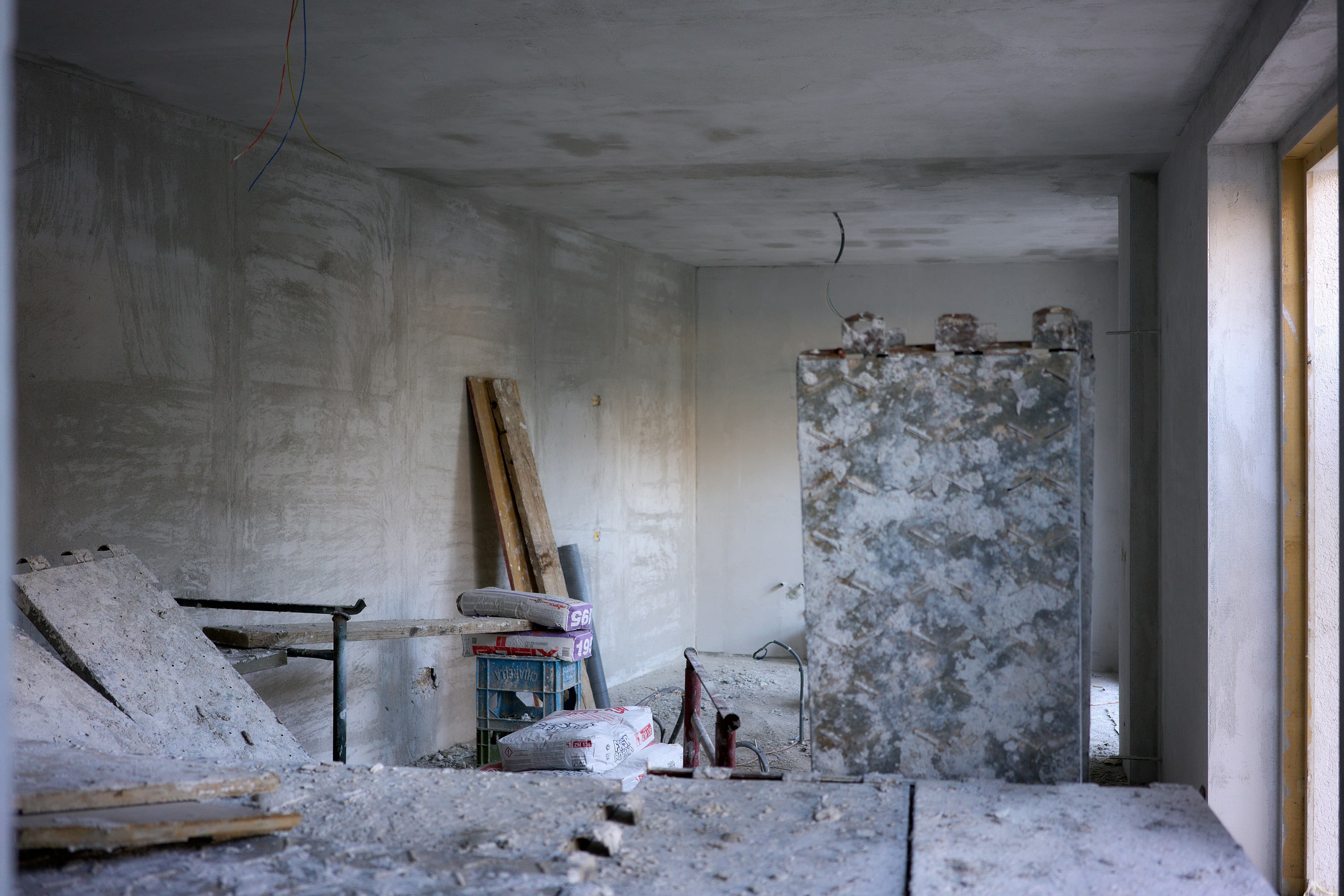 Professional Refurbishment Contractors in Dubai | ZAV Services